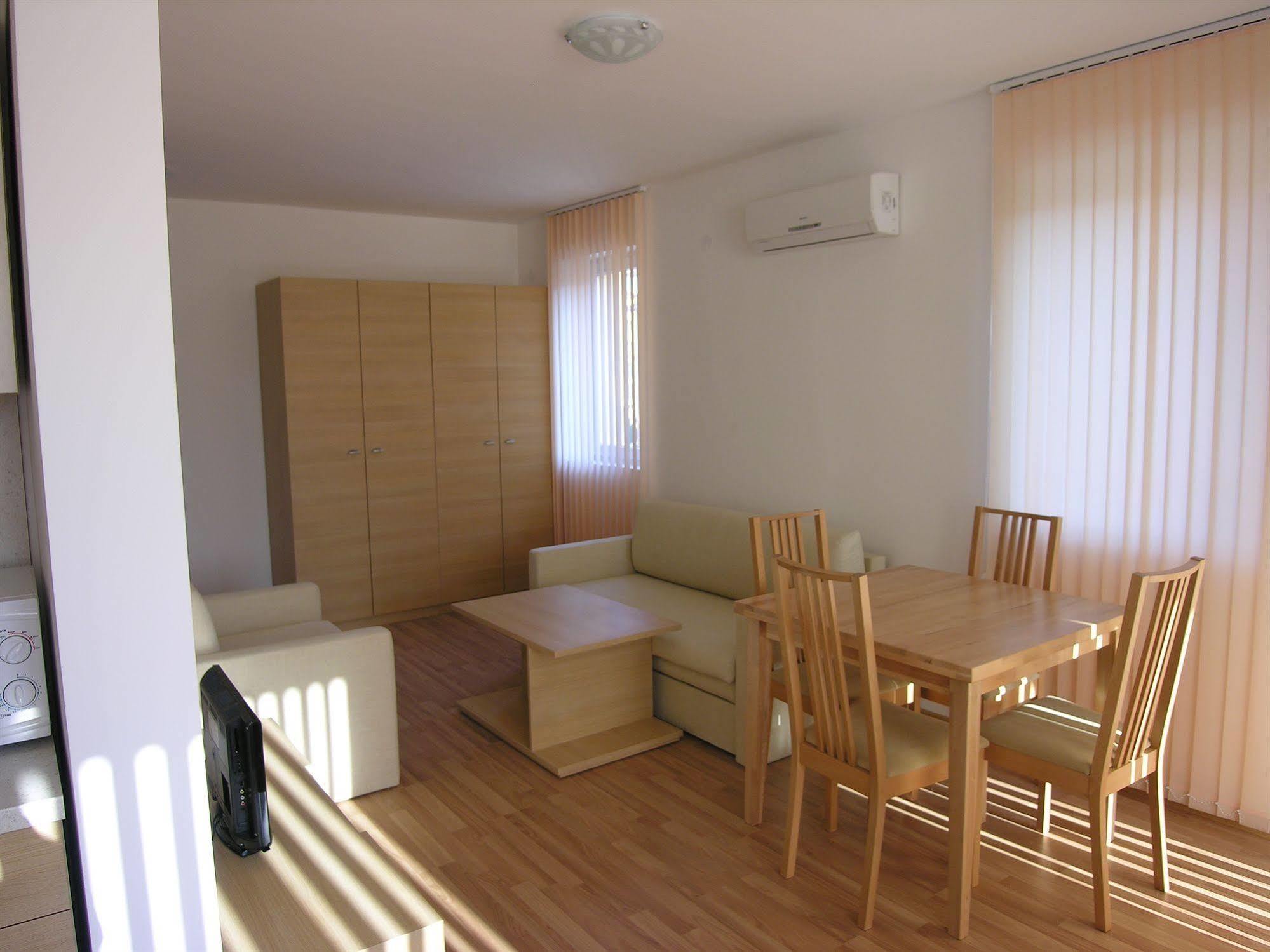 Sunflower Complex Слънчев бряг Екстериор снимка